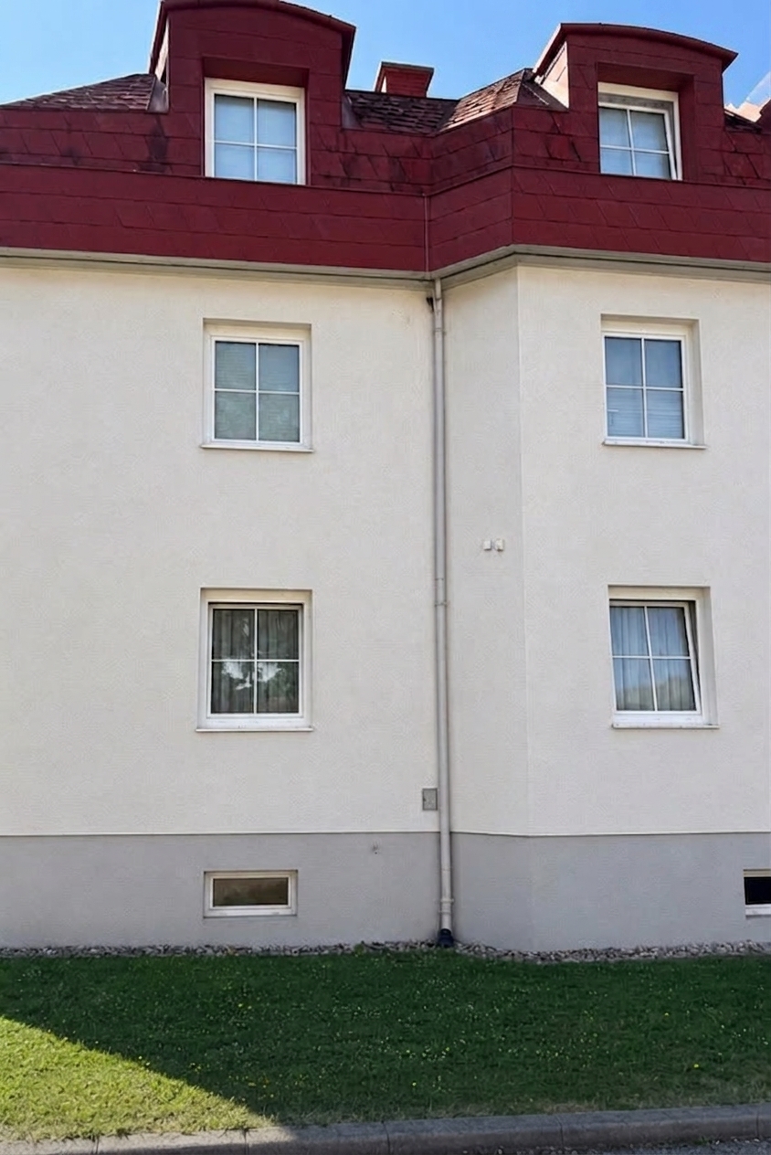 Nachher - professionell gereinigte Fassade